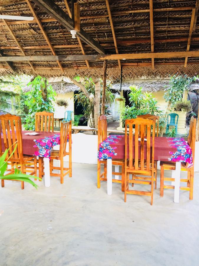 Tropicana Home Stay Аругам Экстерьер фото