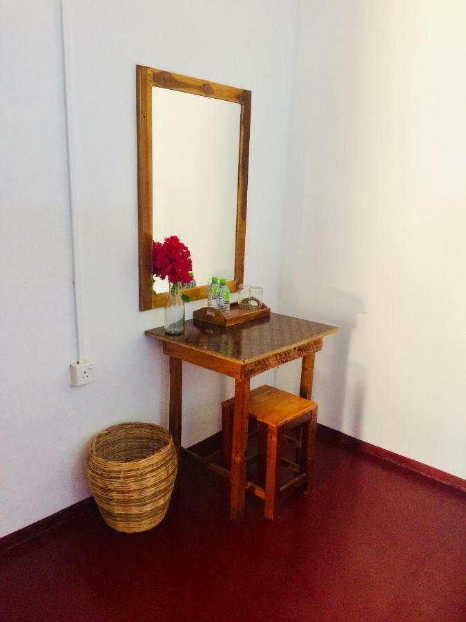 Tropicana Home Stay Аругам Экстерьер фото